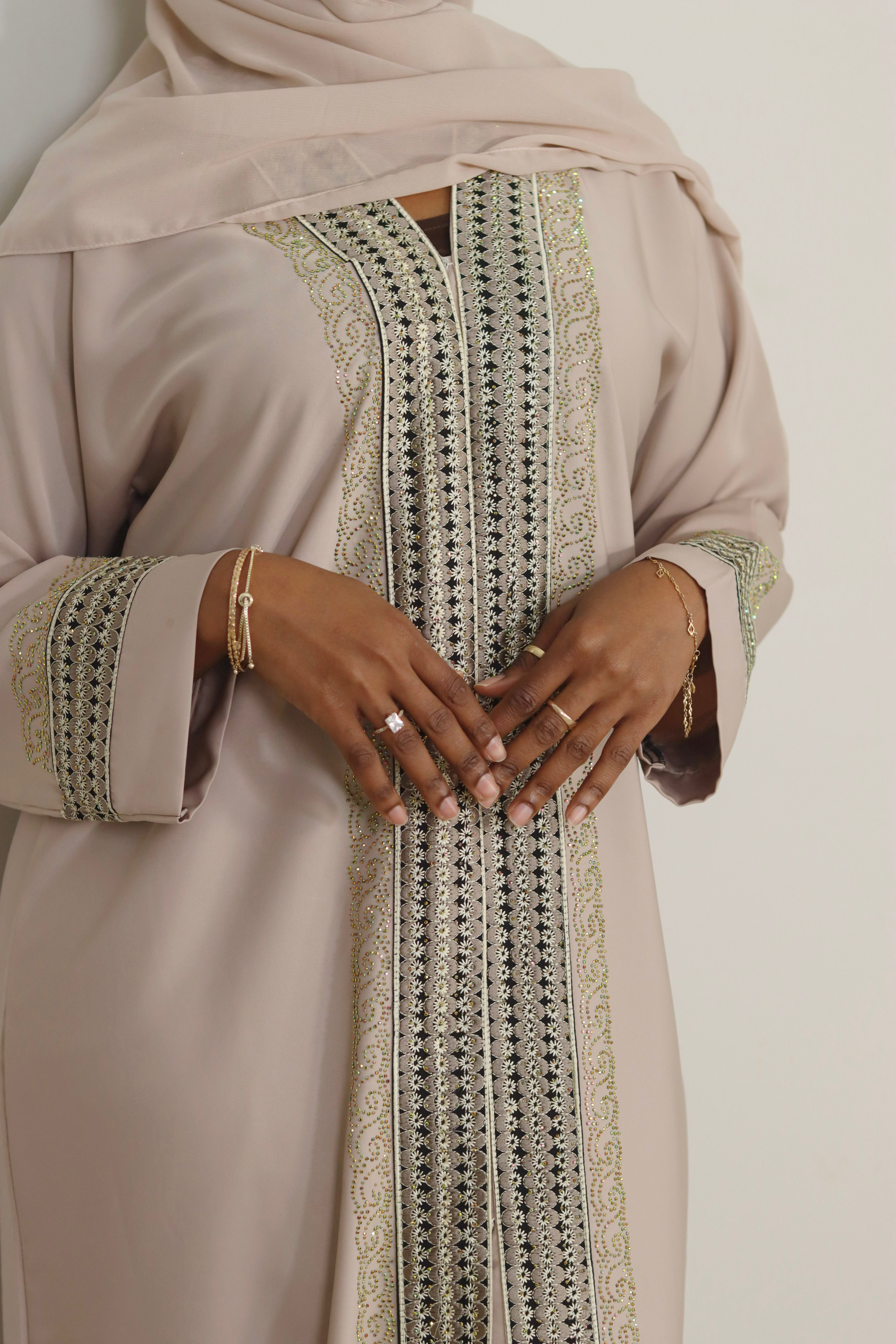 Samiya Open Abaya - Greige
